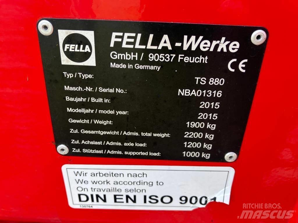 Fella TS 880 堆草機