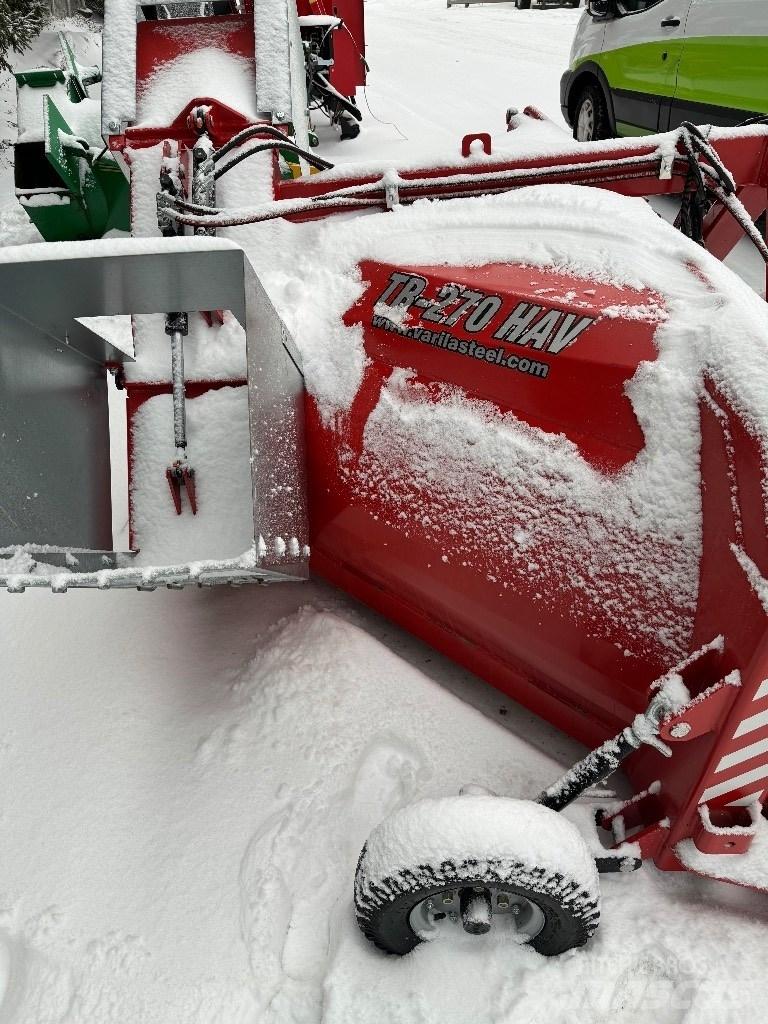 Varila Steel TR 270 掃雪機