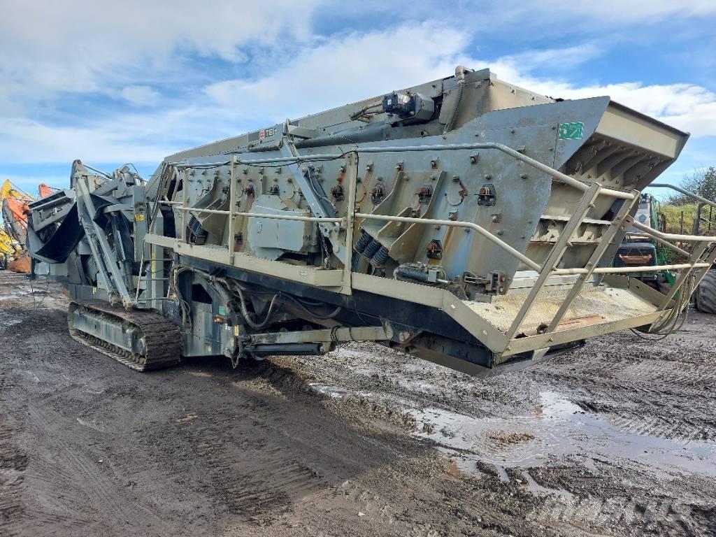 Terex M2100-3 篩分機