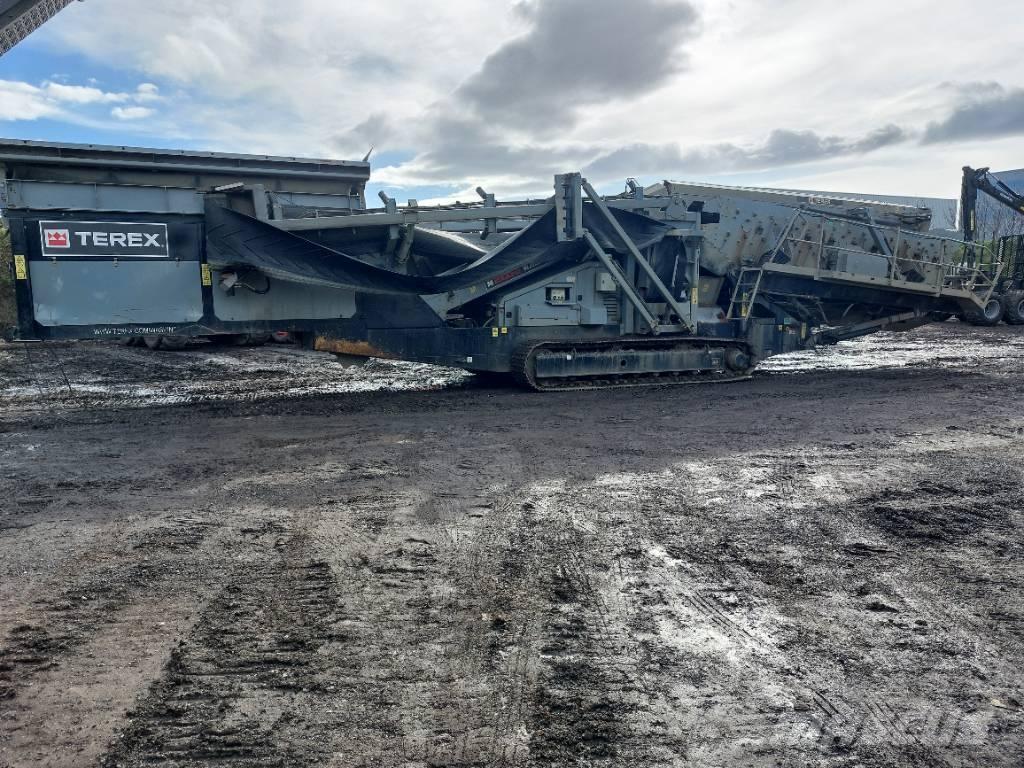 Terex M2100-3 篩分機