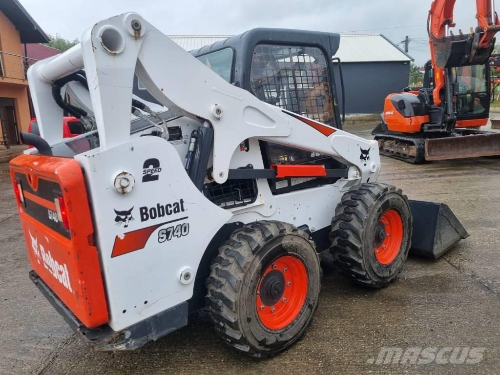 Bobcat S740 滑移轉向裝載機