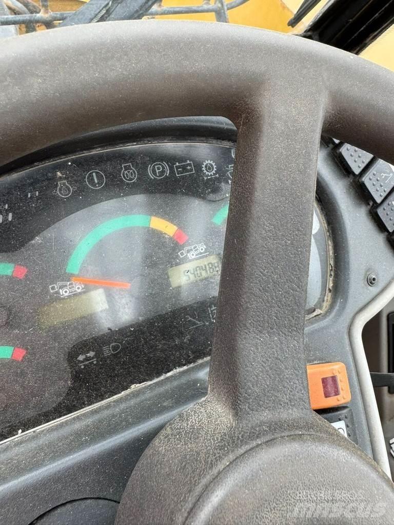 CAT TH360 伸縮臂操作車
