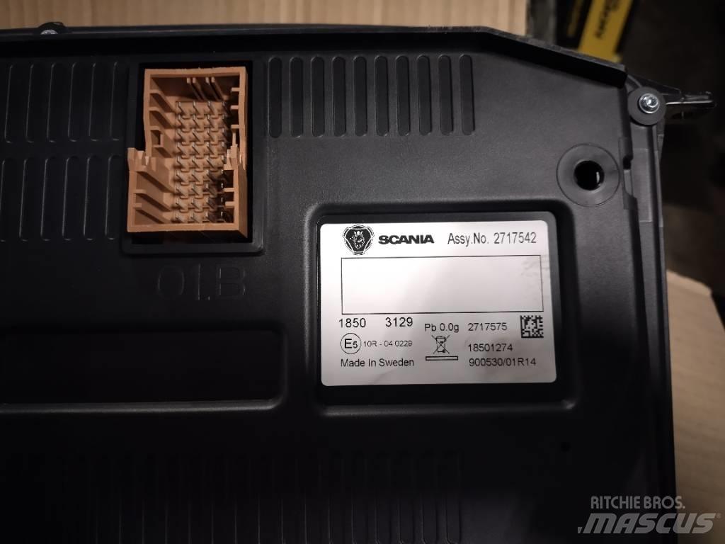 Scania NG mittaristo 電子設備