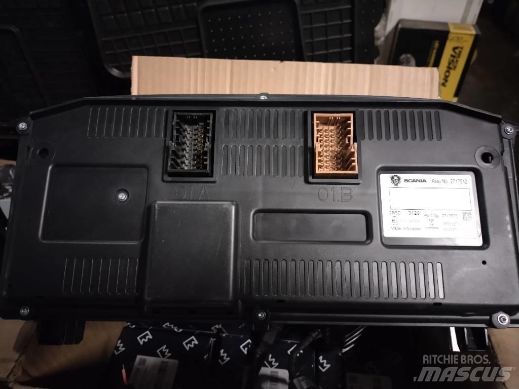 Scania NG mittaristo 電子設備