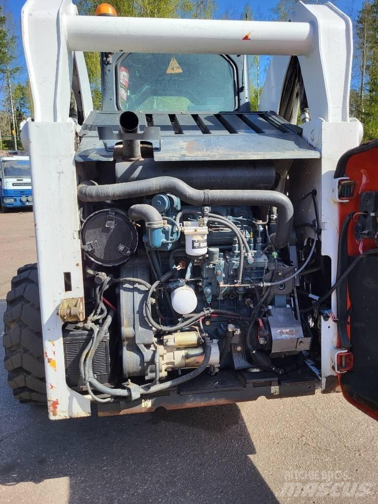 Bobcat A 300 滑移轉向裝載機