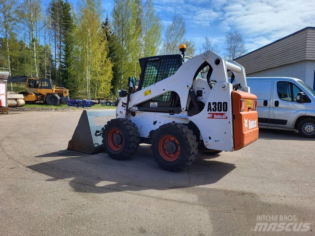 Bobcat A 300 滑移轉向裝載機