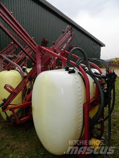 Hardi 900 牽引式噴霧機
