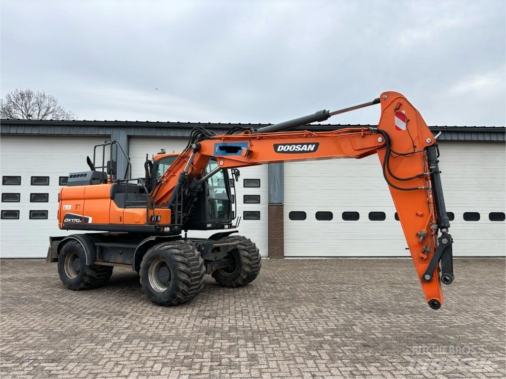 Doosan DX 170 W 旋轉式挖土機/掘鑿機/挖掘機