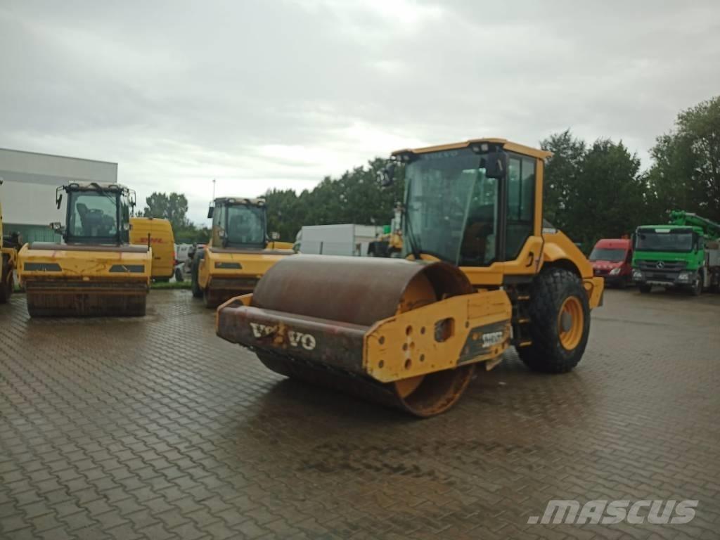 Volvo SD 135 B 單輪滾壓機