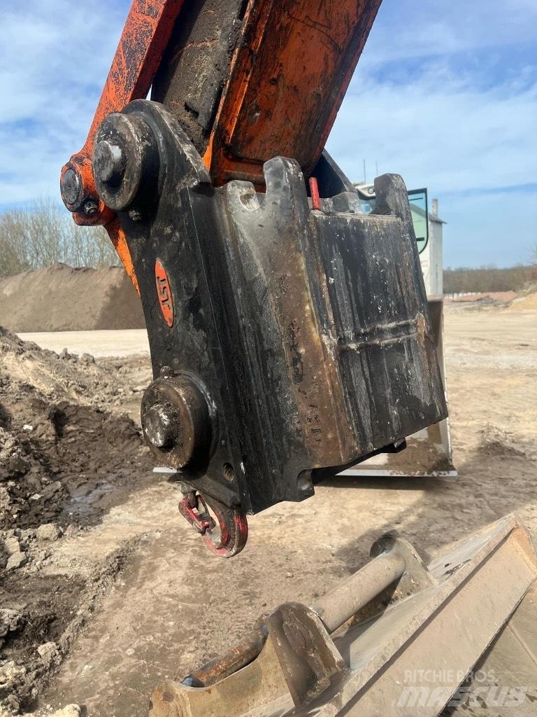 Doosan DX 180 LC-3 履帶式 挖土機/掘鑿機/挖掘機