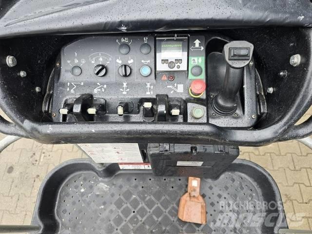 Niftylift HR 17 曲臂高空作業車