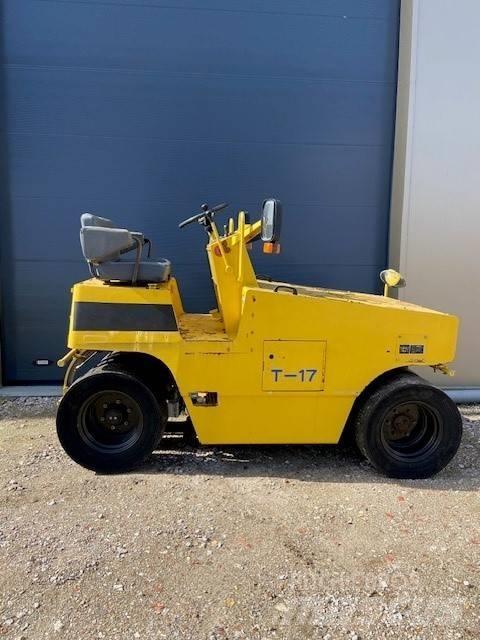 Sakai TS 160 膠輪滾壓機