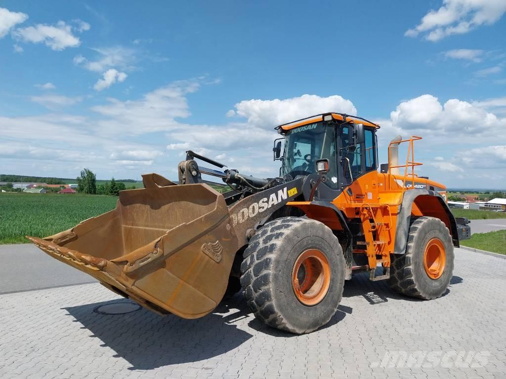 Doosan DL 420CVT-5 輪胎式裝載機