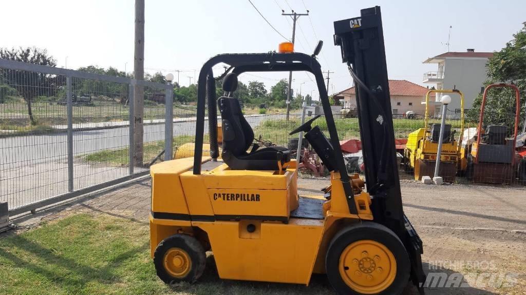 CAT V 50 柴油卡車