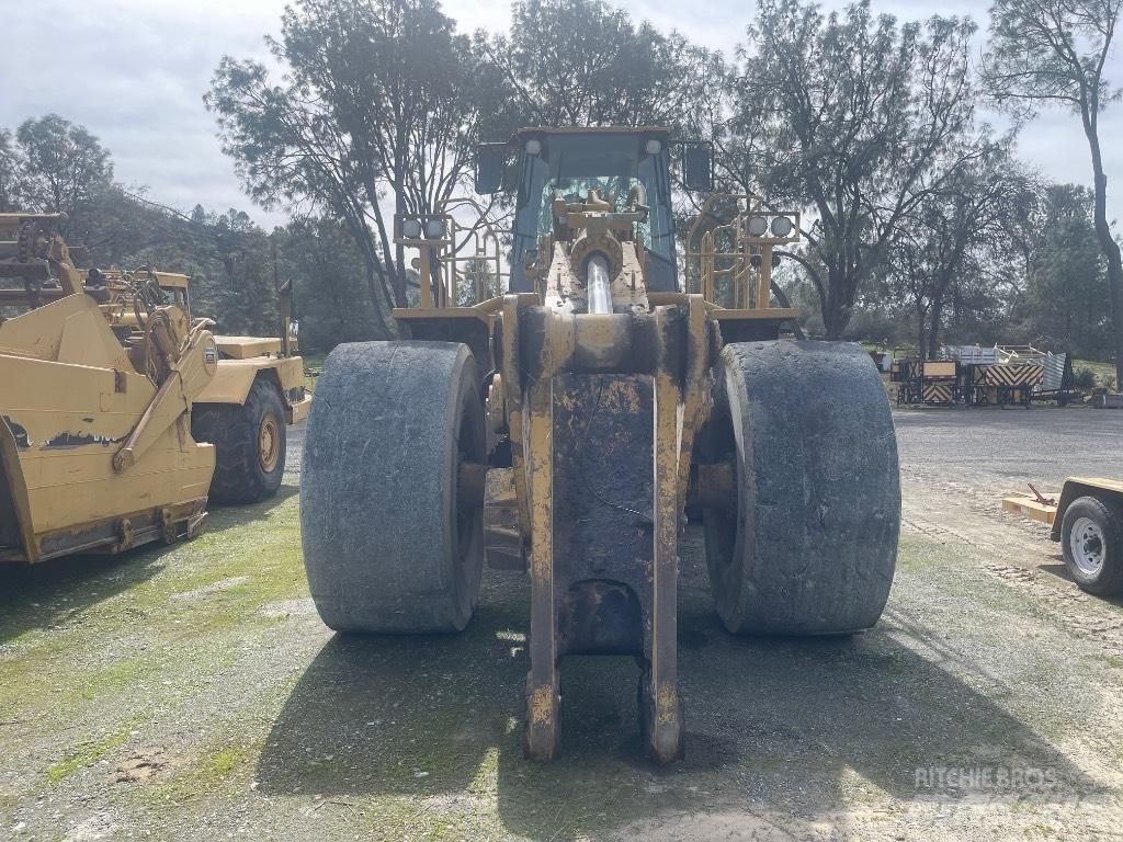 CAT 988 H 輪胎式裝載機