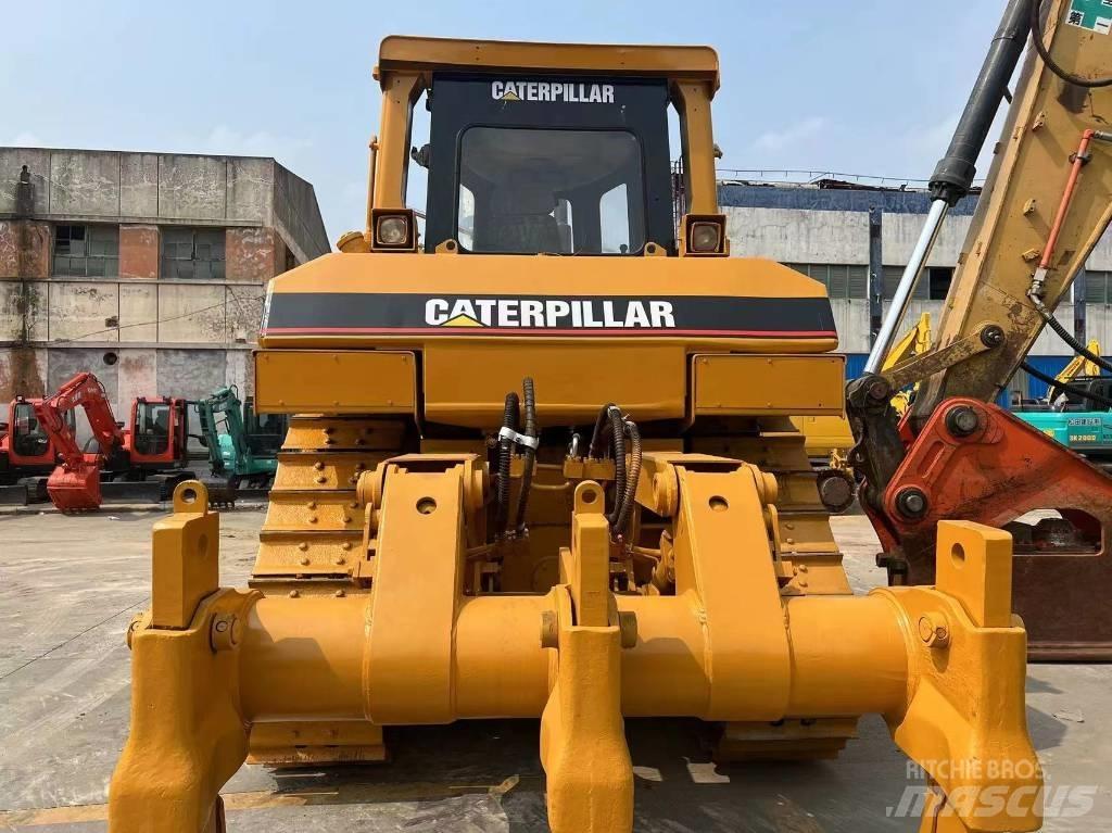 CAT D8R 履帶推土機
