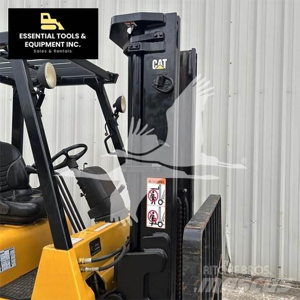 CAT GC40KSTR 柴油卡車