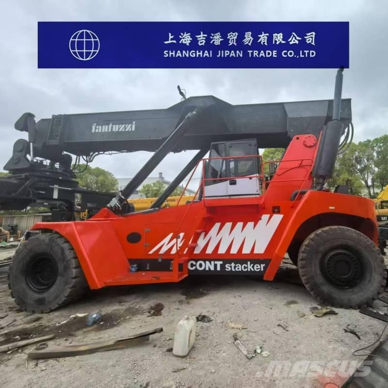 Fantuzzi CS 45 KM 前伸型堆積機
