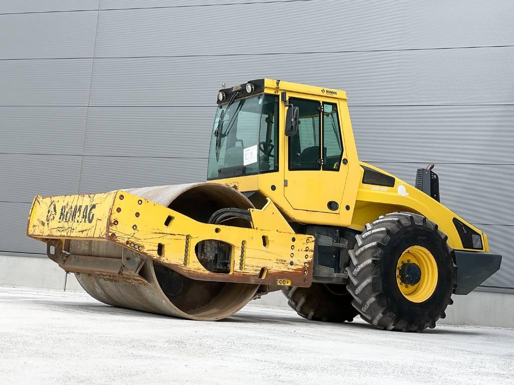 Bomag BW 216 DH-4i 單輪滾壓機