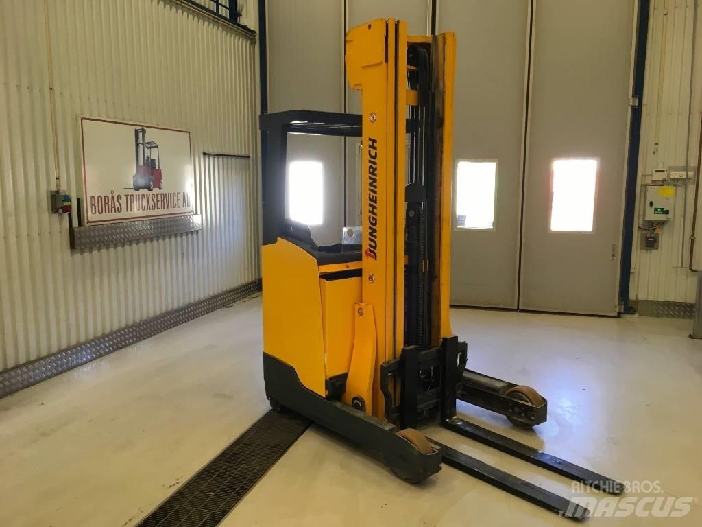 Jungheinrich ETV 214 前伸式堆高機(叉車)