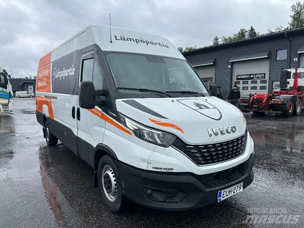 Iveco Daily 35S16 廂式貨物運輸車