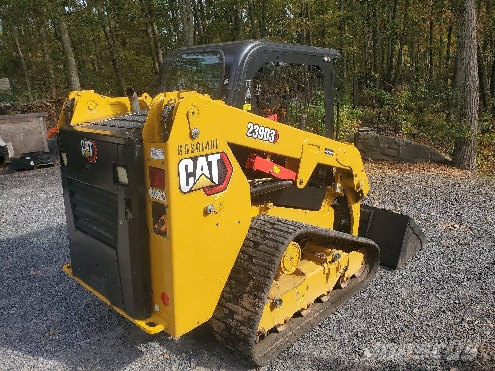 CAT 239 D 滑移轉向裝載機
