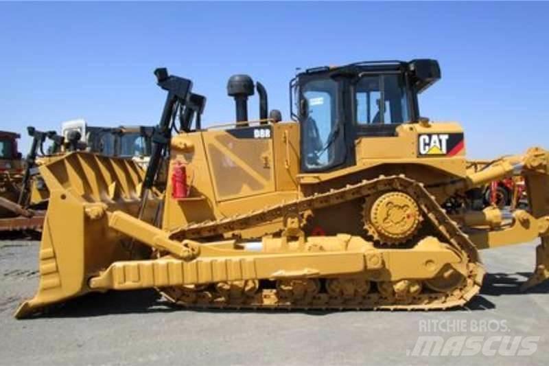 CAT D8R 履帶推土機