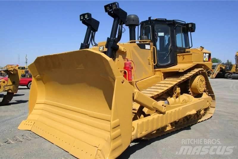 CAT D8R 履帶推土機