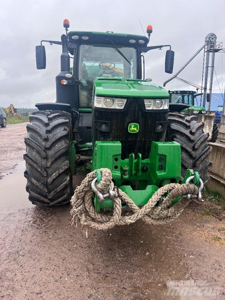 John Deere 8320R 曳引機