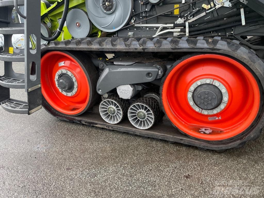 CLAAS Lexion 6900 TT 聯合收穫機