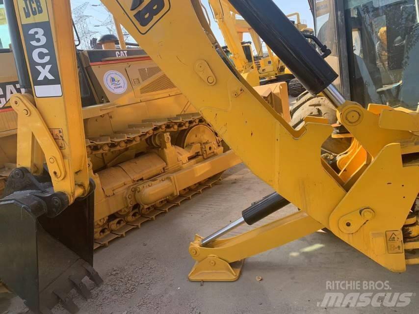 JCB 3 CX 輪胎式裝載機