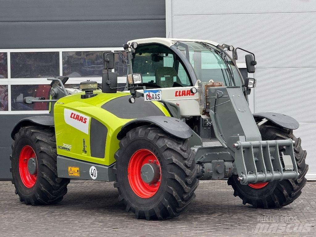 CLAAS Scorpion 7055 伸縮臂操作車