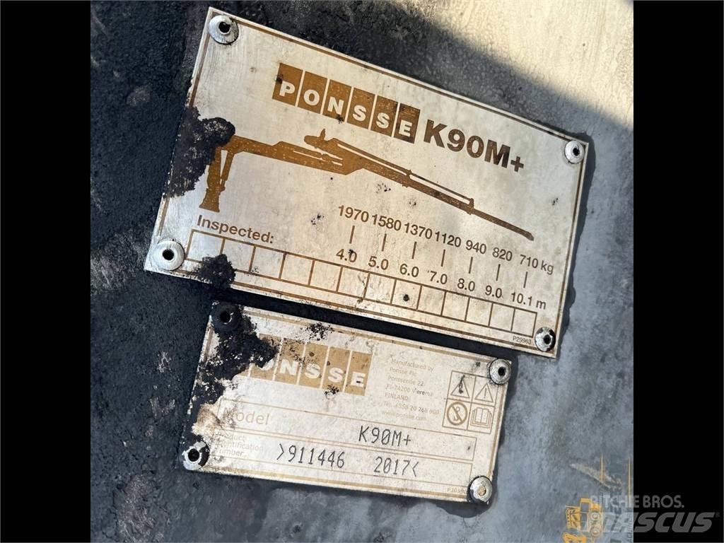 Ponsse K90M+ 運送起重機