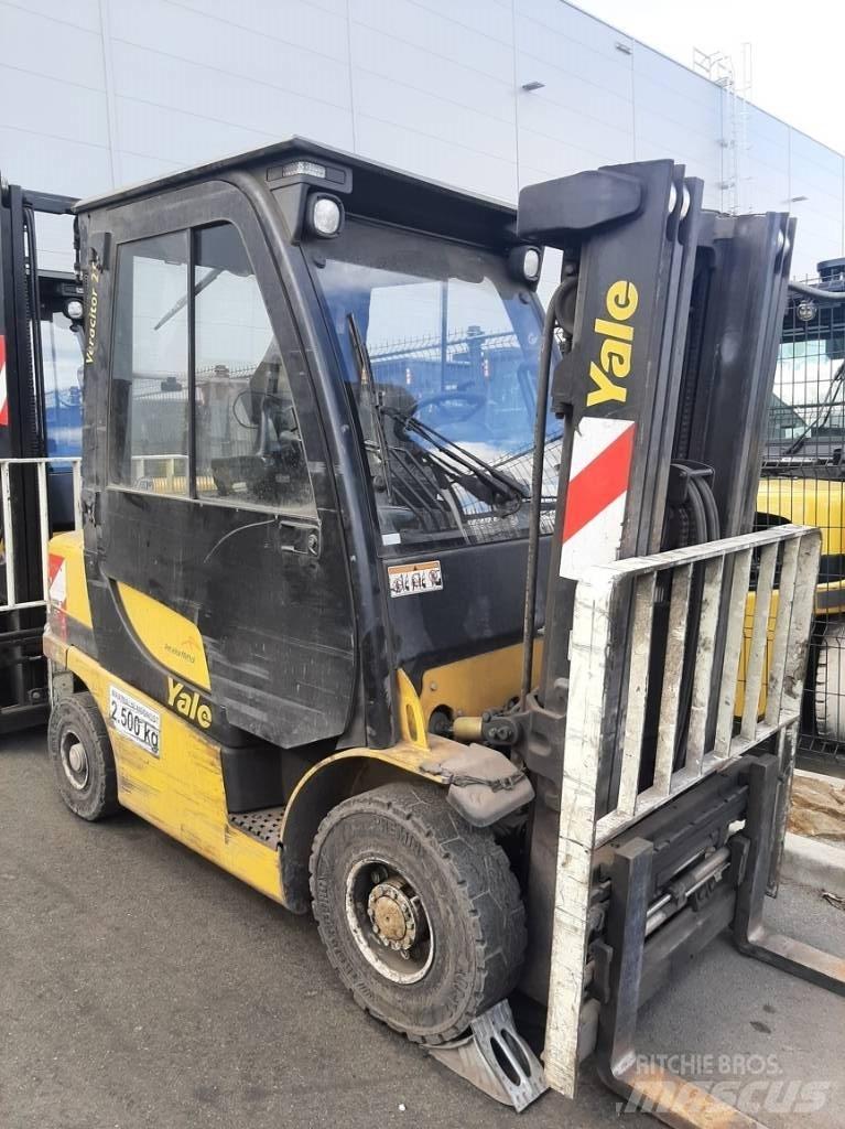 Yale GDP25VX 柴油卡車