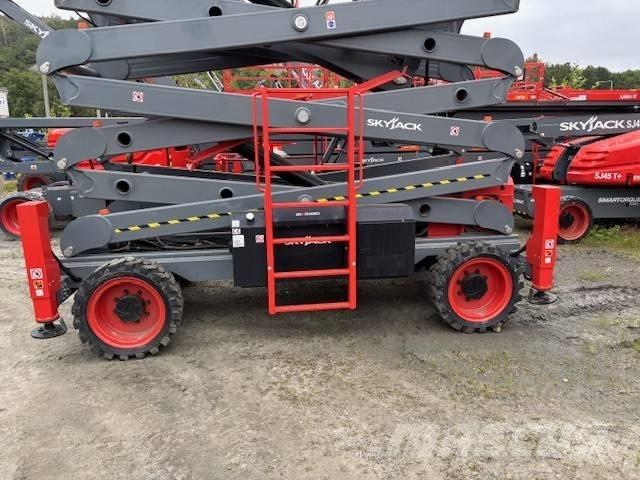 SkyJack SJ9664RT 剪式升降機