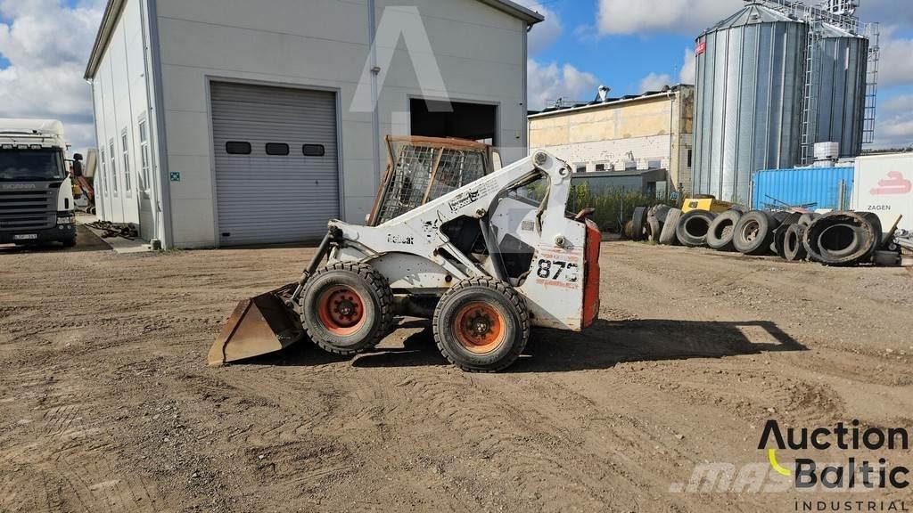Bobcat 873 滑移轉向裝載機