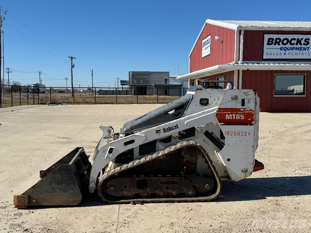 Bobcat MT 85 滑移轉向裝載機
