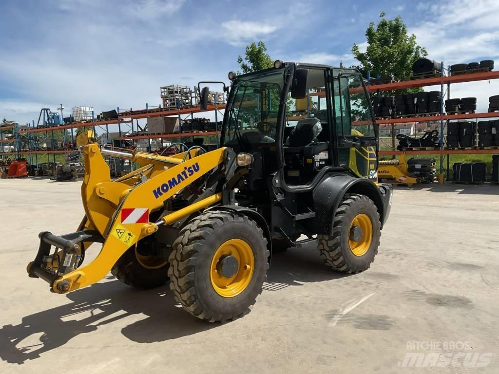 Komatsu WA80M-8 輪胎式裝載機