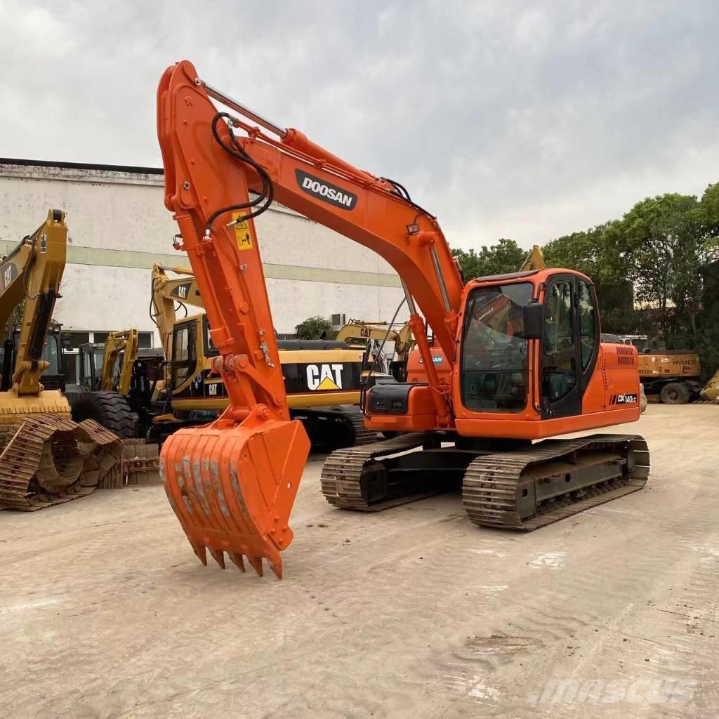 Doosan 140 LC 履帶式 挖土機/掘鑿機/挖掘機