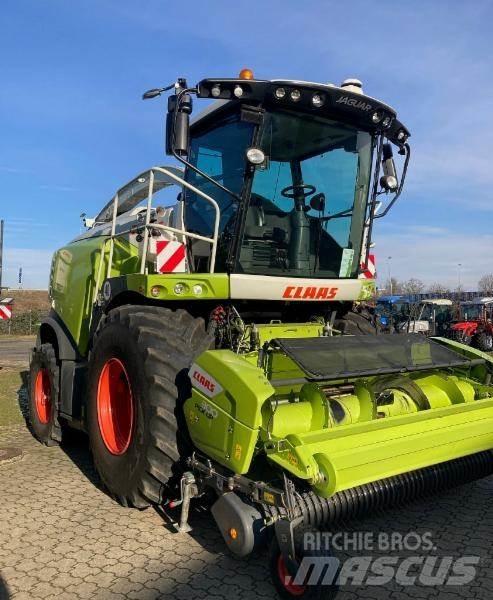 CLAAS JAGUAR 970 自走式飼料採集機