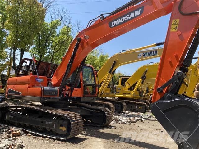 Doosan DX 225 LC 履帶式 挖土機/掘鑿機/挖掘機