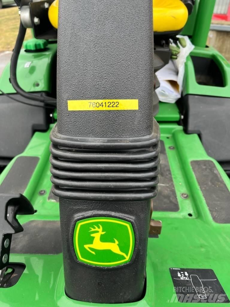 John Deere 7400A 長草、修整和環繞割草機