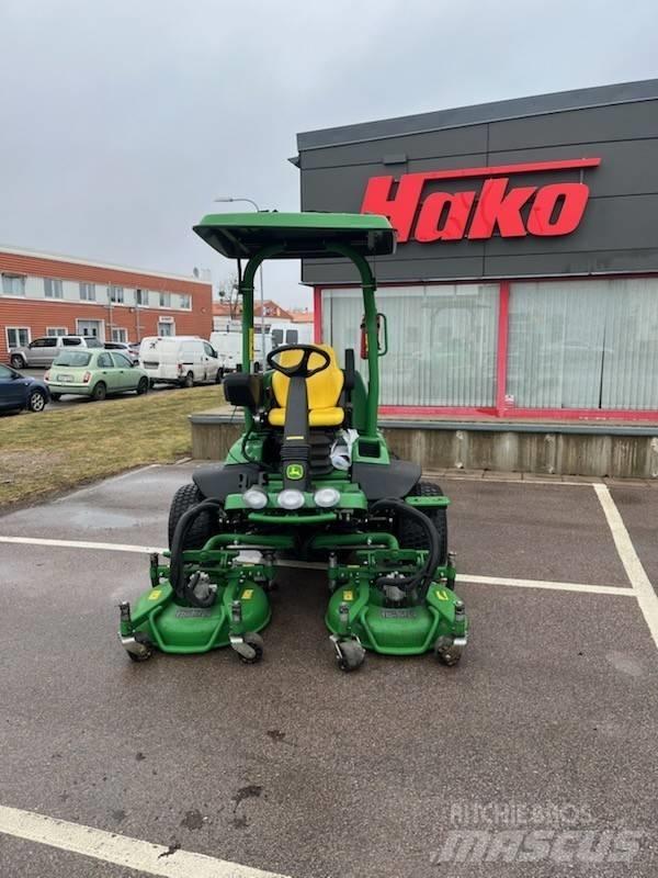 John Deere 7400A 長草、修整和環繞割草機
