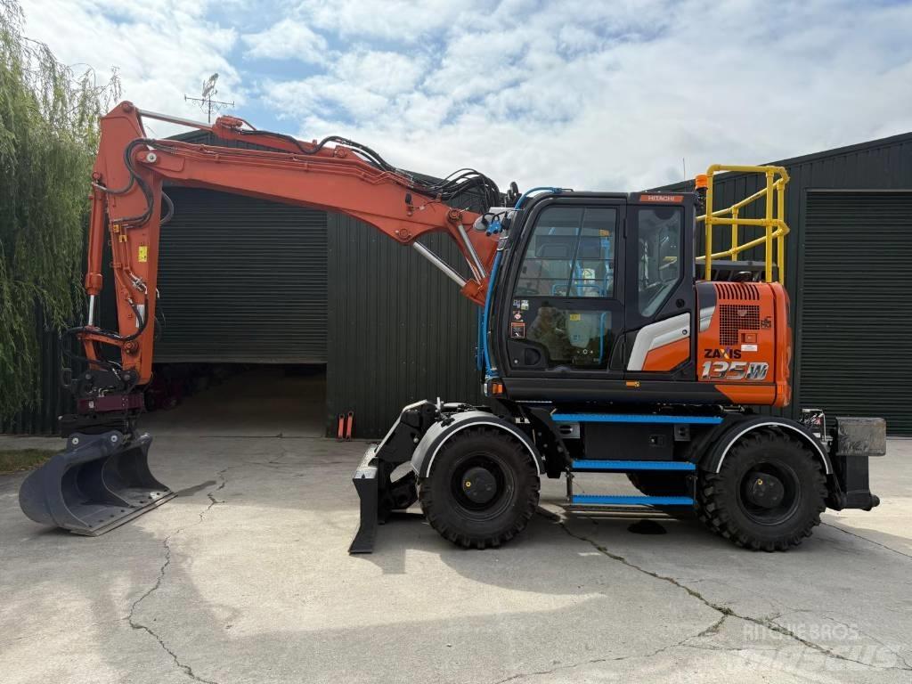 Hitachi ZX 135 W-7 旋轉式挖土機/掘鑿機/挖掘機