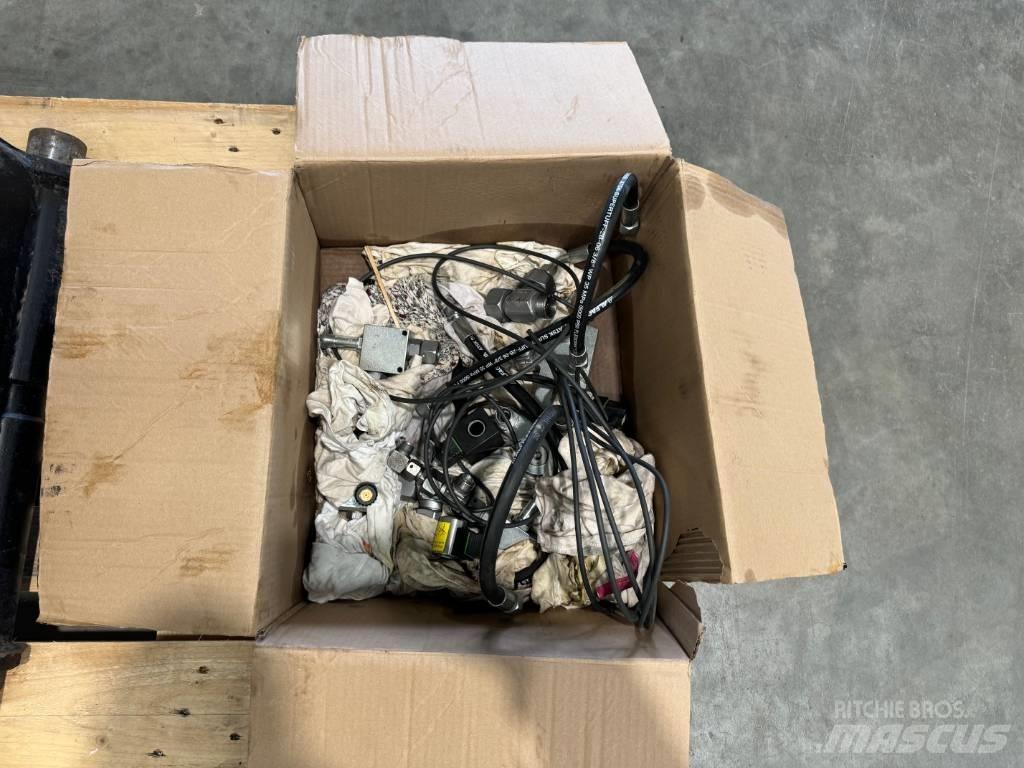 Engcon EC15B-CW30EC 旋轉混合器