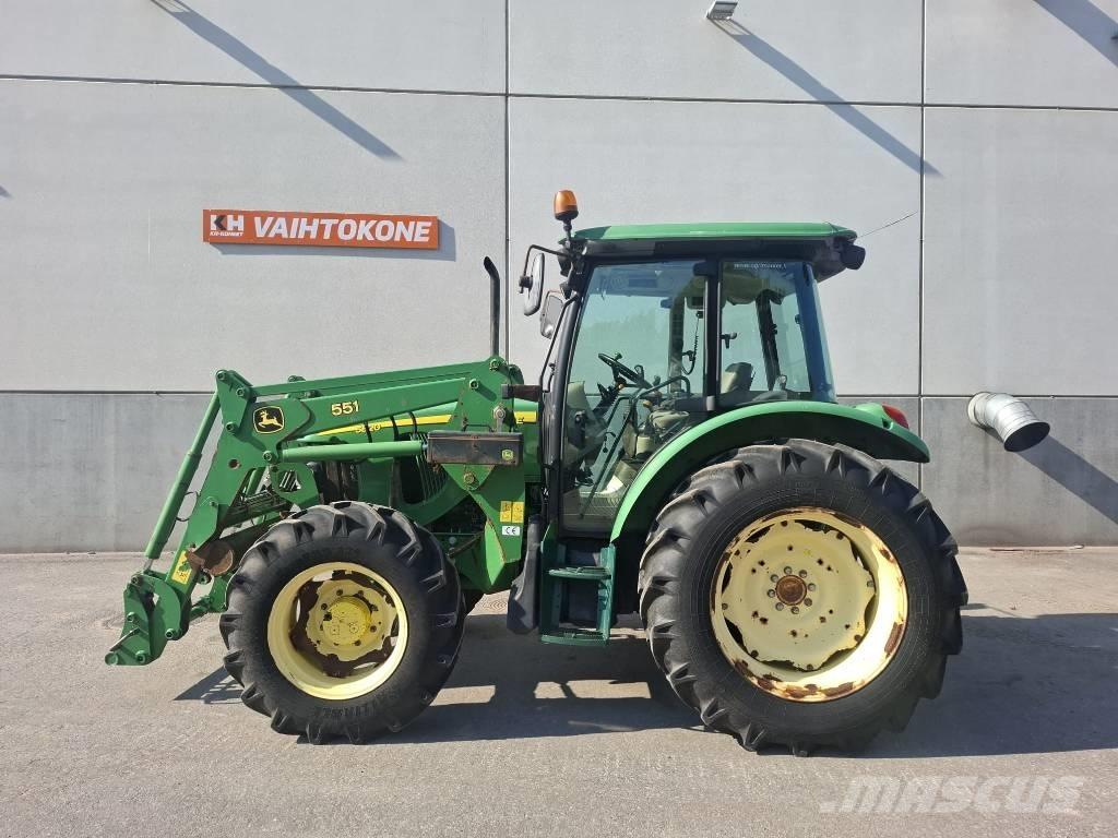 John Deere 5820 曳引機