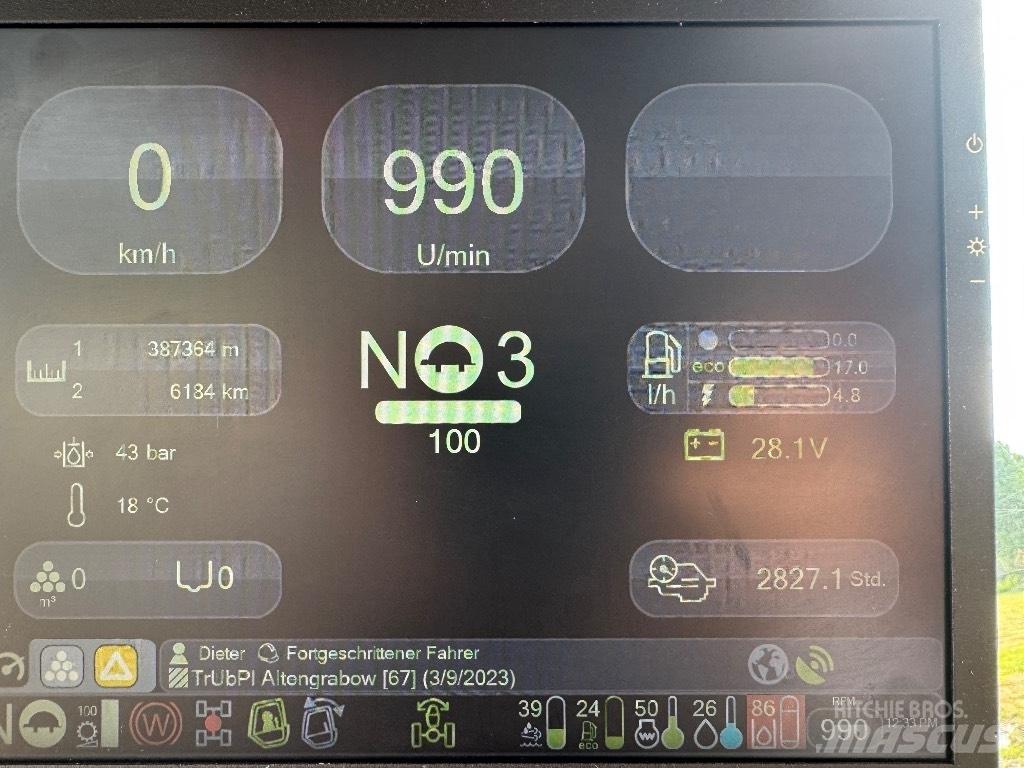 Komatsu 875 集運機