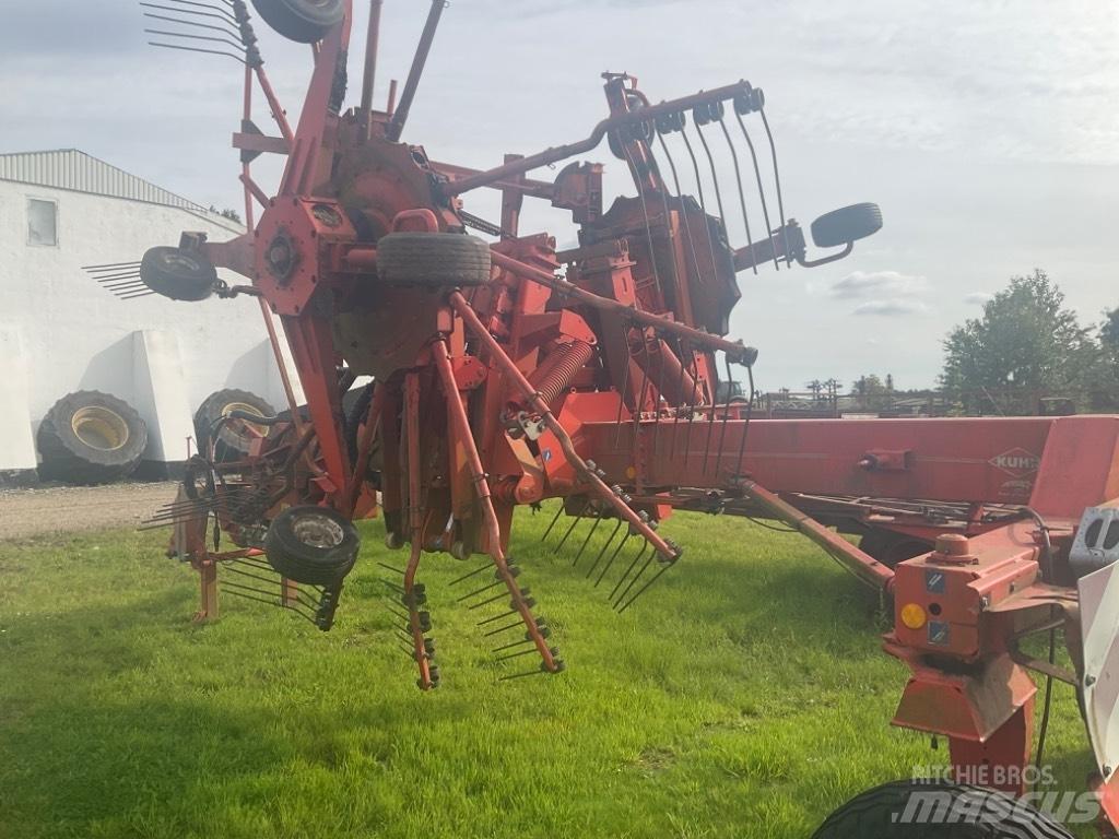 Kuhn Ga 9321 耙與翻草機