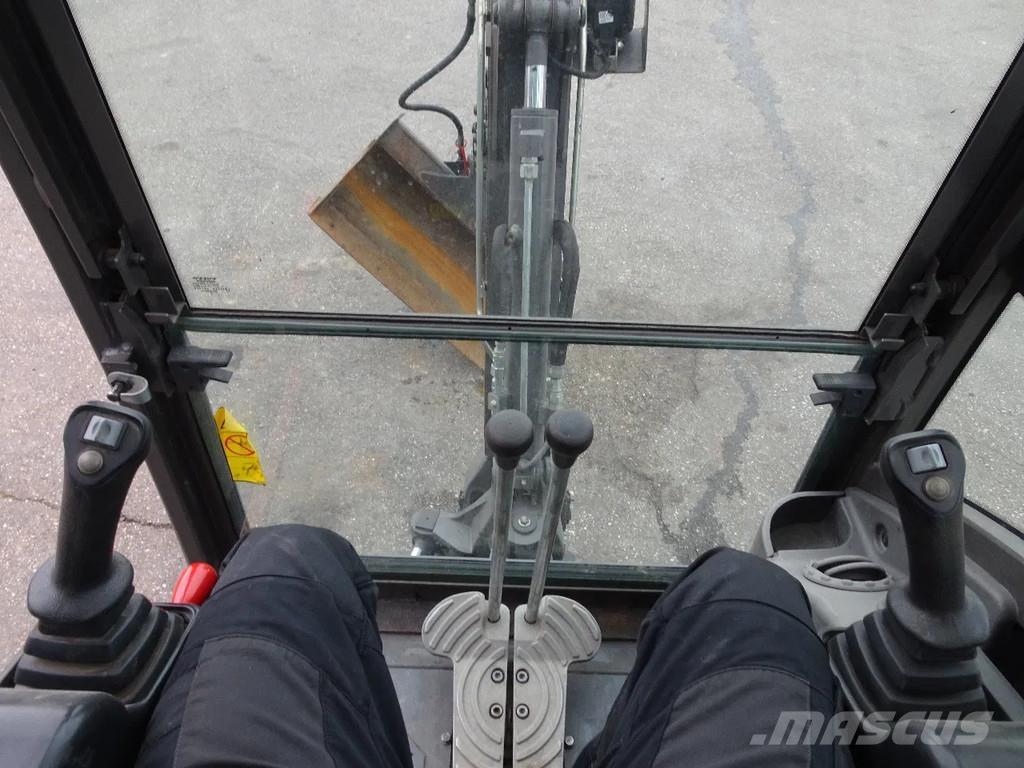 Volvo EC18E 小型挖土機/掘鑿機<7t(小型挖掘機)