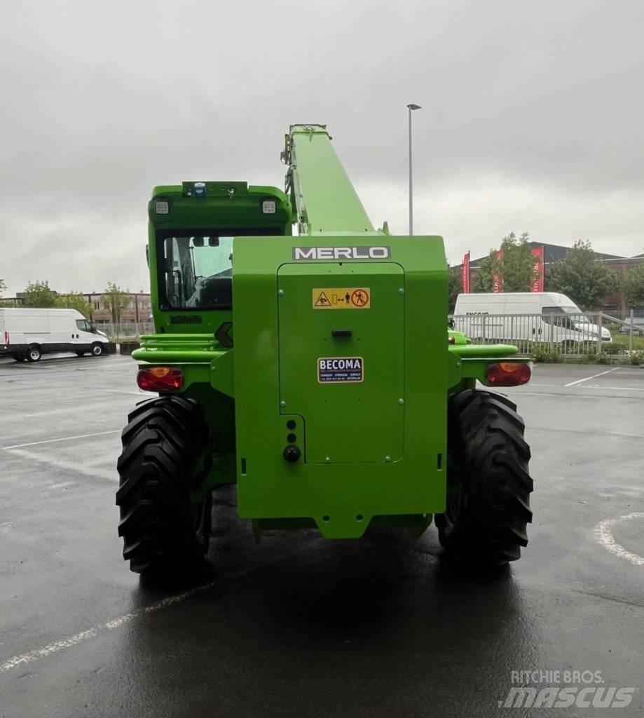 Merlo P40.17 PLUS 伸縮臂操作車